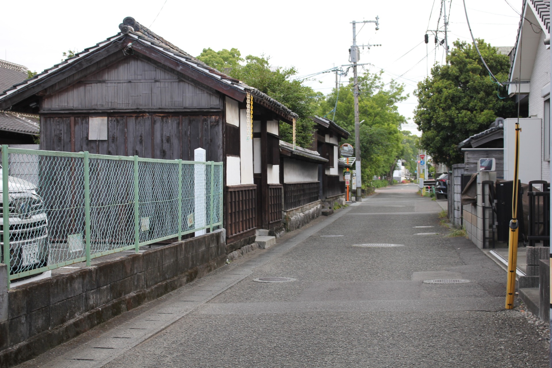 武家屋敷（澤井家住宅及び長屋門）のある通り